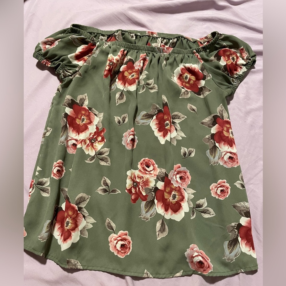 Cute floral top
